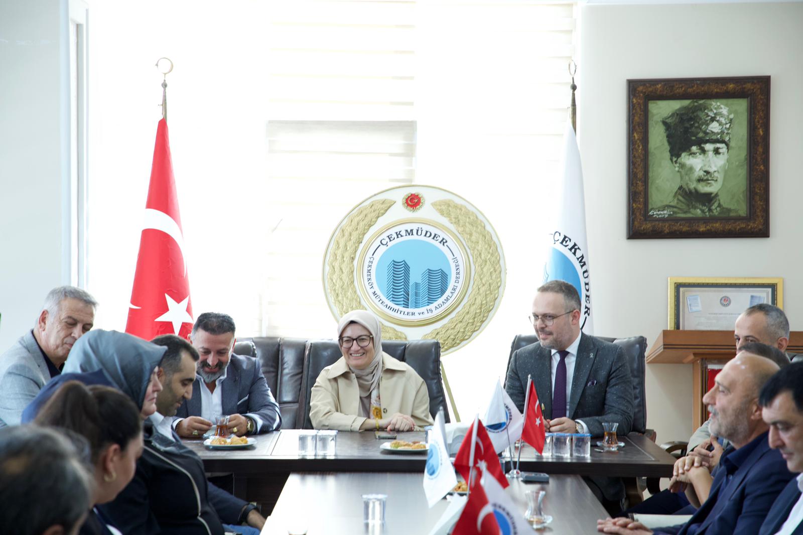 AK Parti’den ÇEKMÜDER’e “Türkiye Yüzyılı” Ziyareti