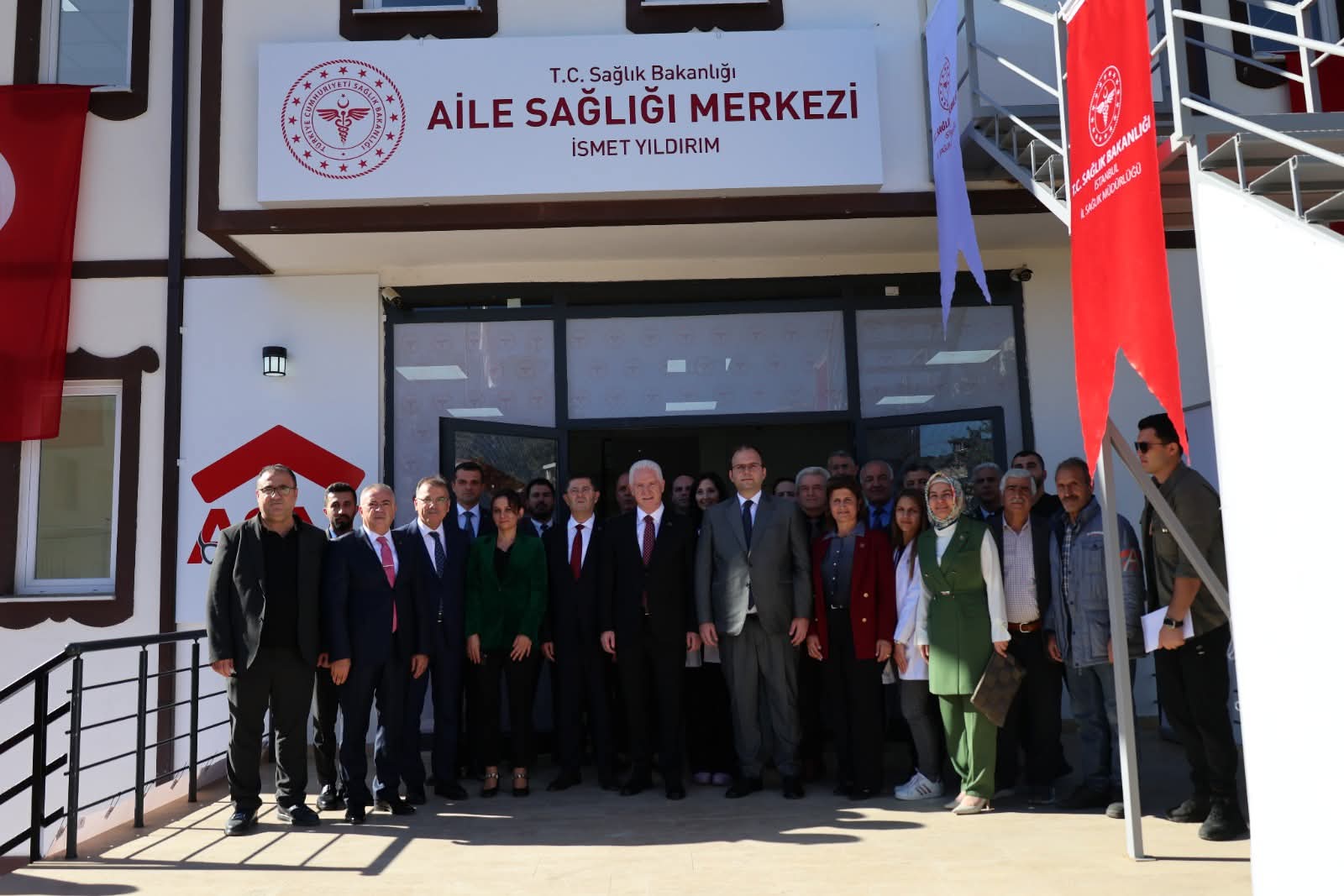 İSMET YILDIRIM AİLE SAĞLIĞI MERKEZİ ÇEKMEKÖY’DE HİZMETE AÇILDI