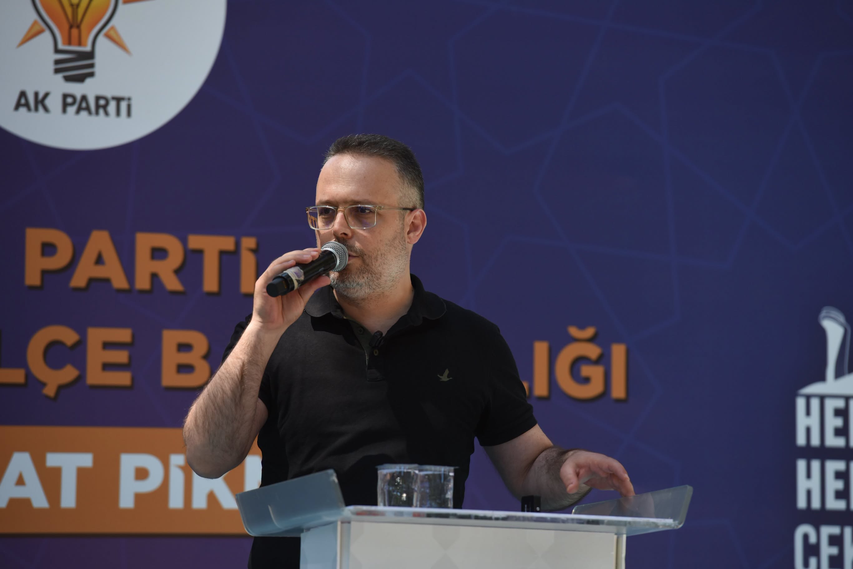 AK PARTİ ÇEKMEKÖY TEŞKİLATI TAŞDELEN'DE KENETLENDİ