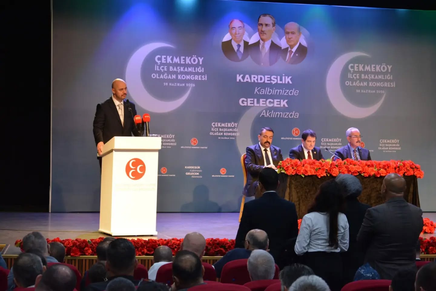 MHP ÇEKMEKÖY'DE GÜVEN TAZELEDİ: TAHSİN İNCE YENİDEN İLÇE BAŞKANI